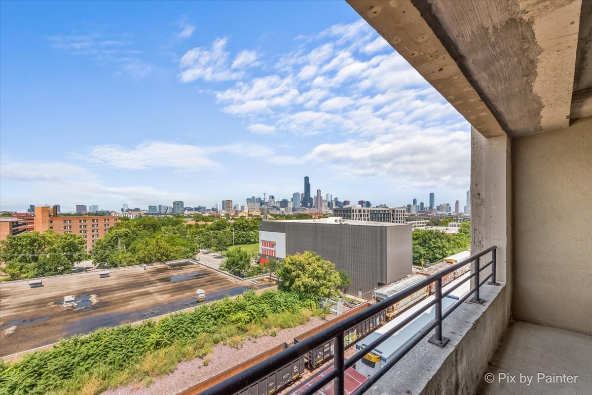 1550 S Blue Island Avenue Unit: 706