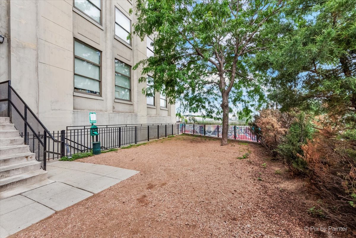1550 S Blue Island Avenue Unit: 706