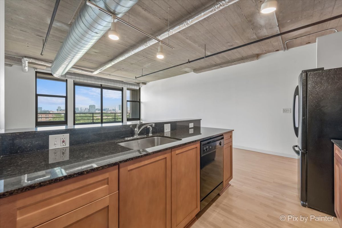 1550 S Blue Island Avenue Unit: 706