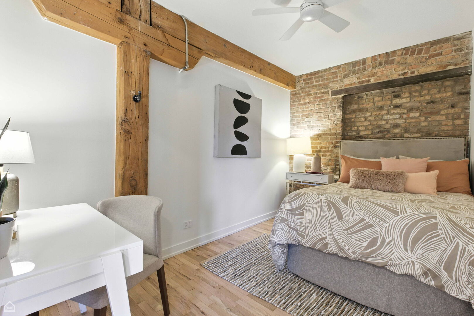 515 N Noble Street Unit: 308