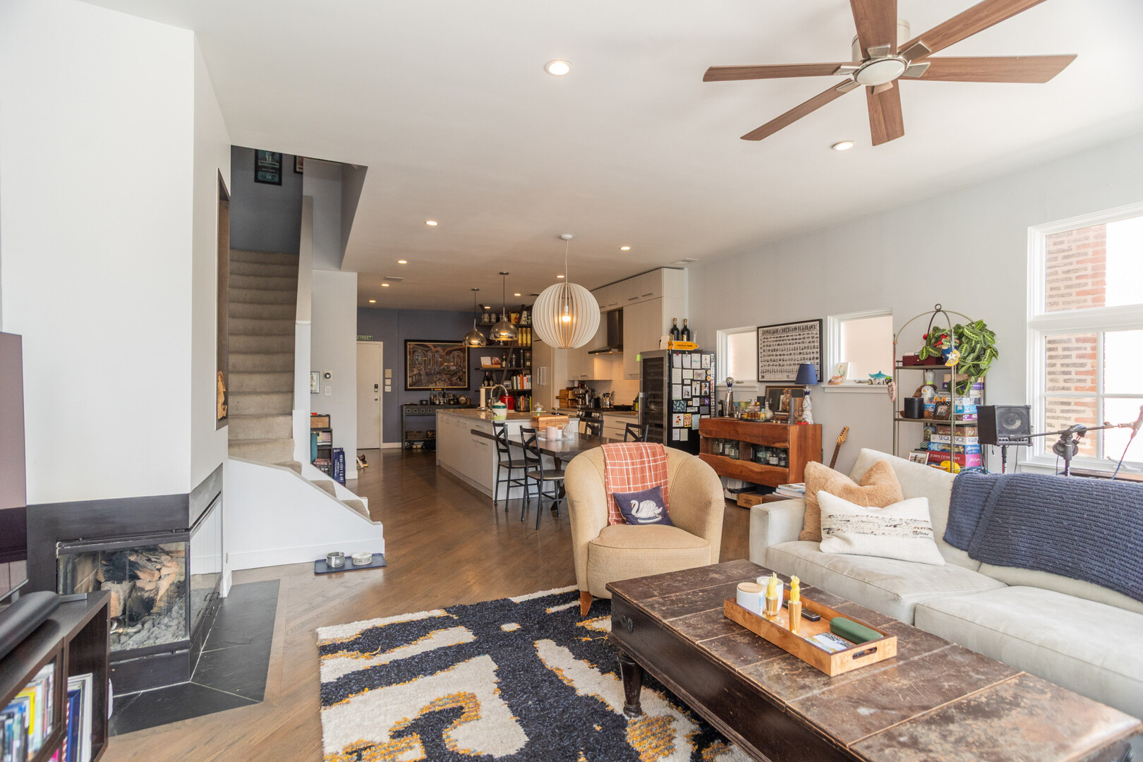 824 W ARMITAGE Avenue Unit: 2B