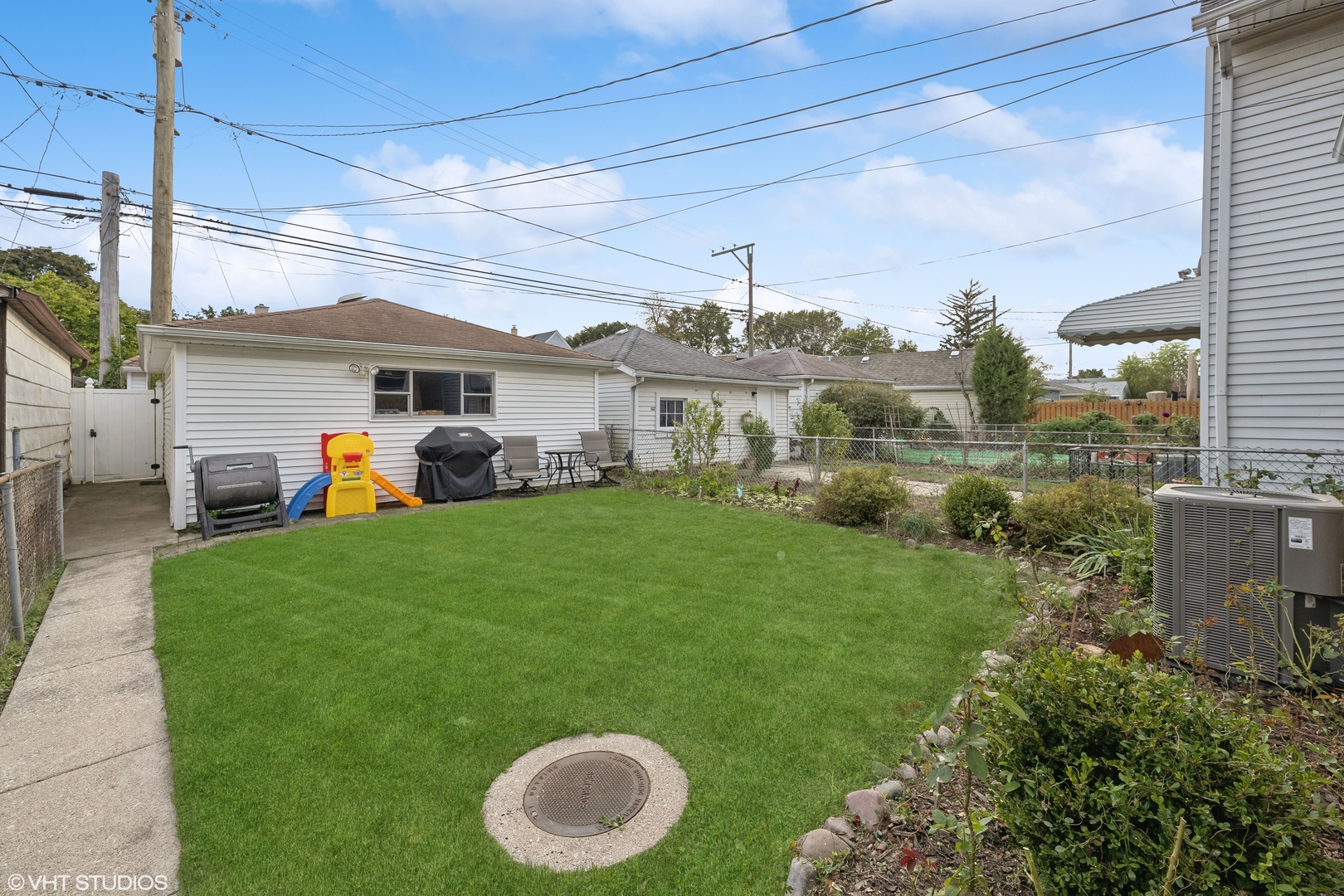 5111 W Argyle Street