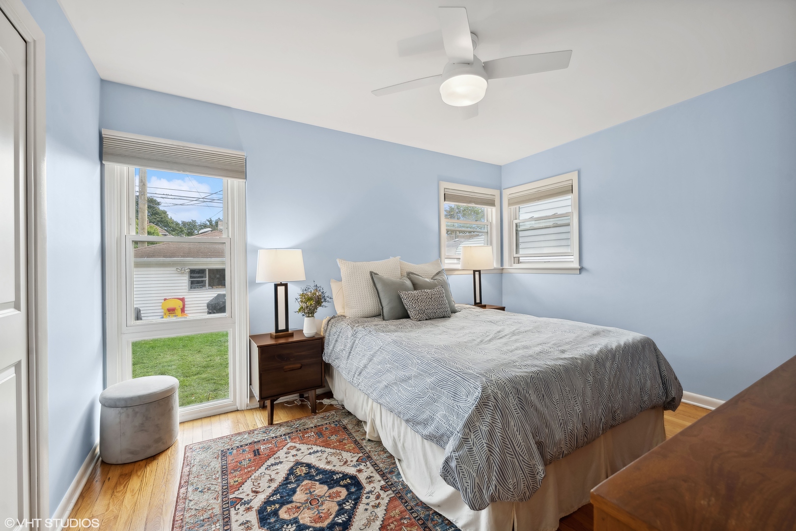 5111 W Argyle Street