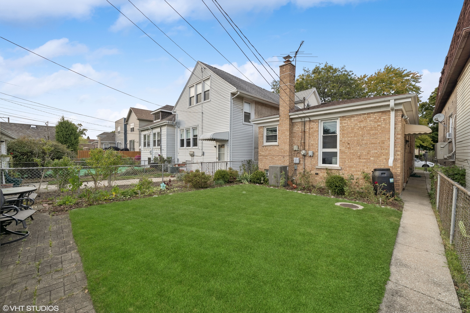 5111 W Argyle Street