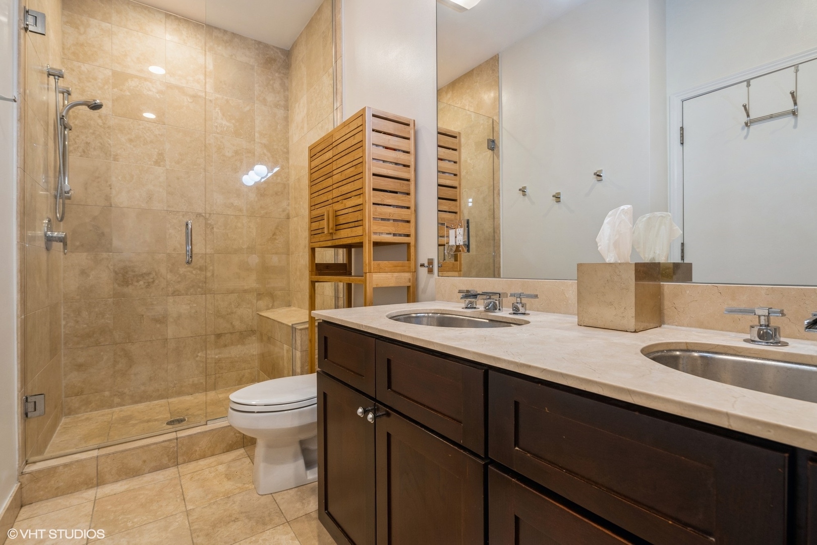 1622 W ONTARIO Street Unit: 2E