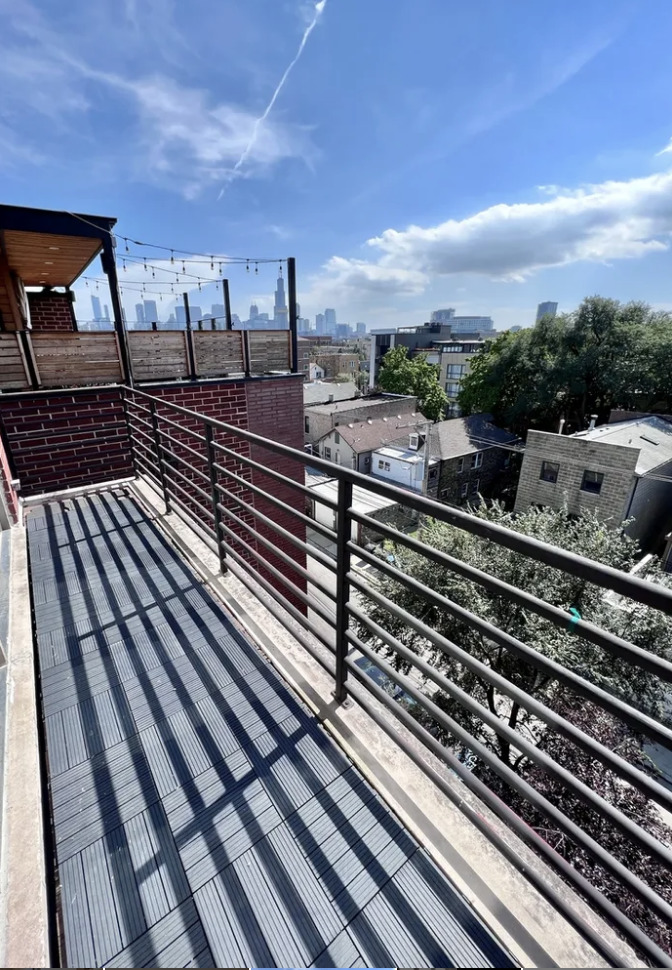 1622 W ONTARIO Street Unit: 2E