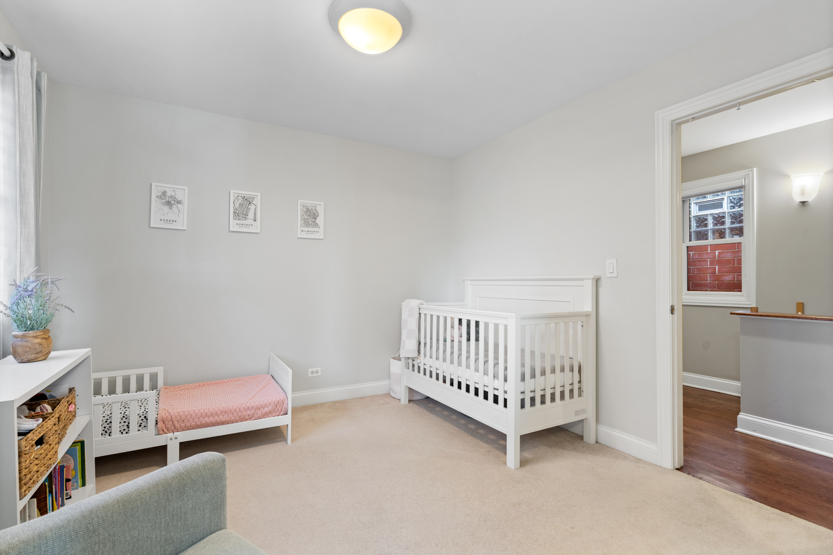 2151 N Oakley Avenue