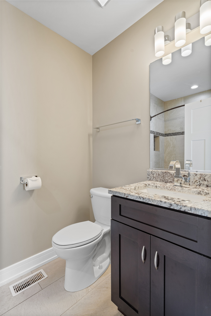 1911 N Lawndale Avenue