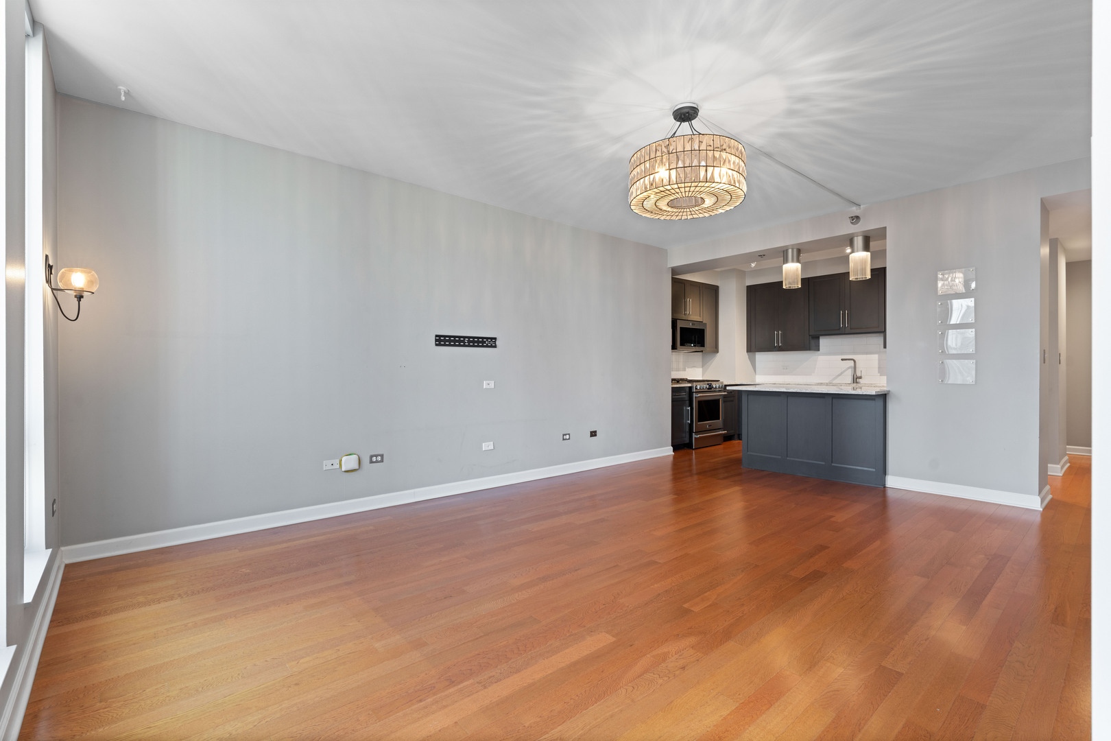 1250 S MICHIGAN Avenue Unit: 2204