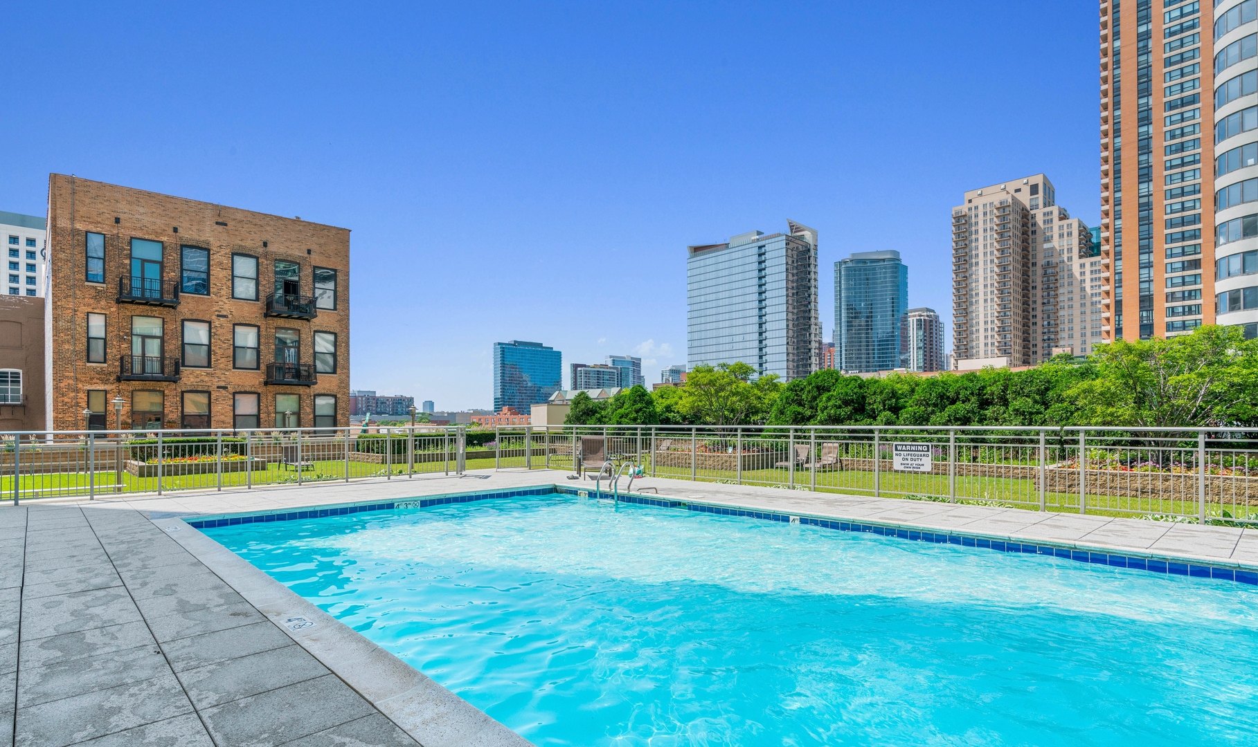 1250 S MICHIGAN Avenue Unit: 2204
