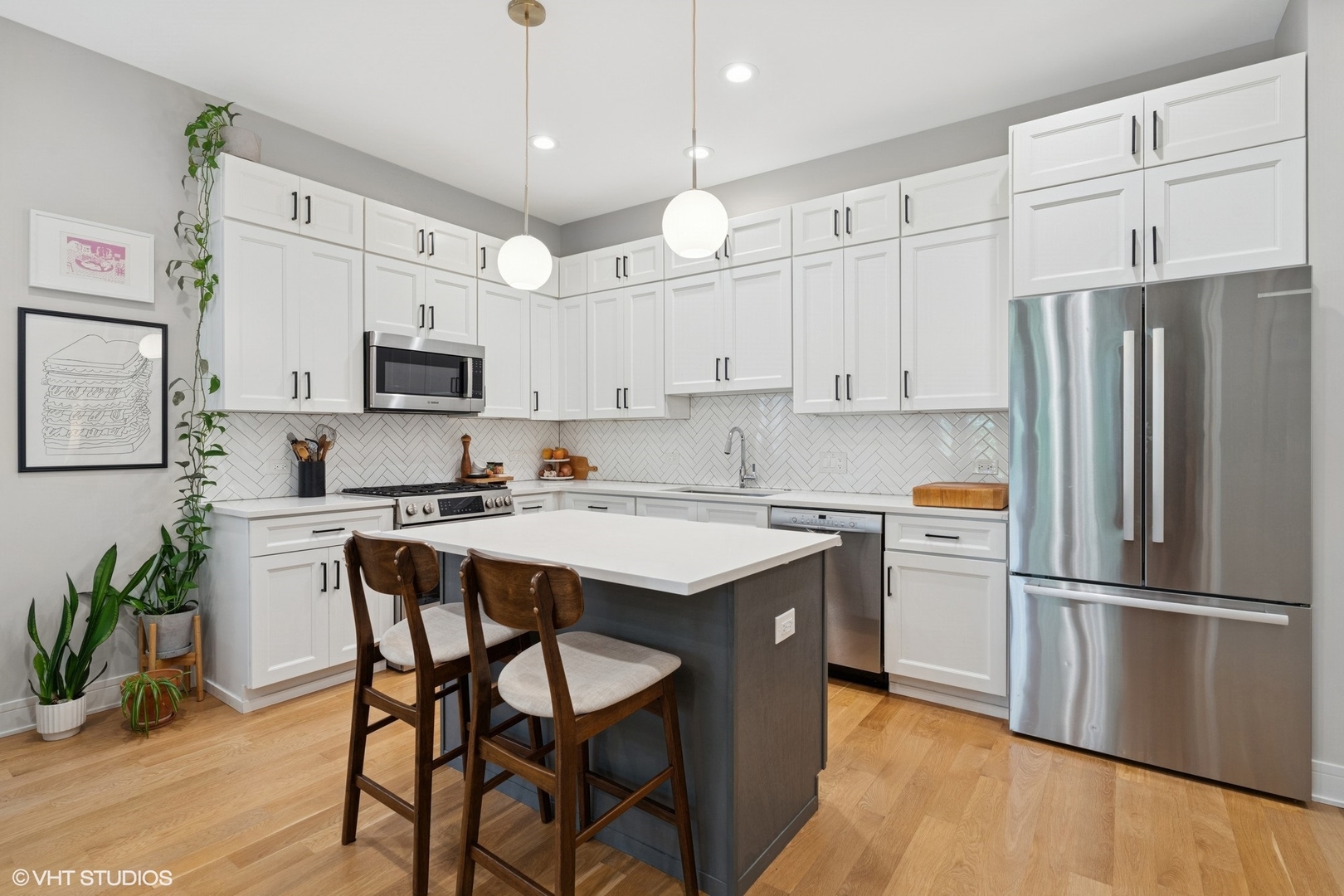 1717 N Humboldt Boulevard Unit: 2N