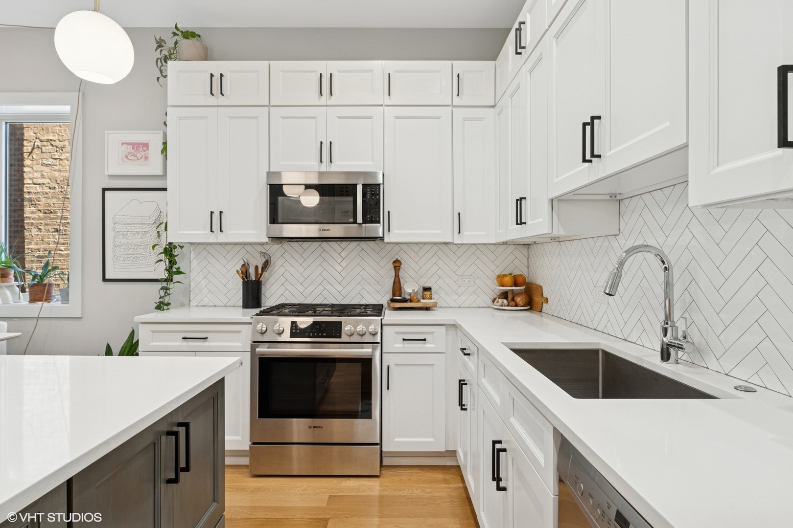 1717 N Humboldt Boulevard Unit: 2N