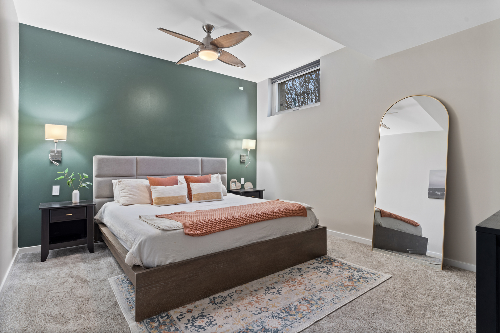 2828 N Talman Avenue Unit: R