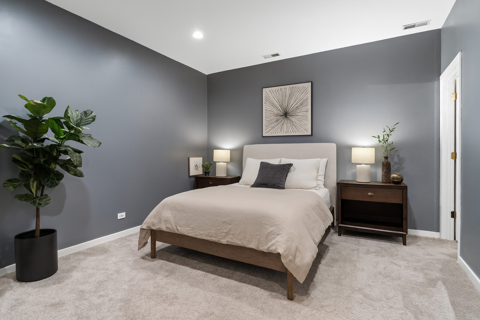 2828 N Talman Avenue Unit: R