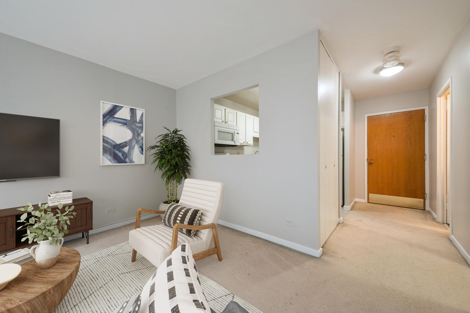 211 E Ohio Street Unit: 723