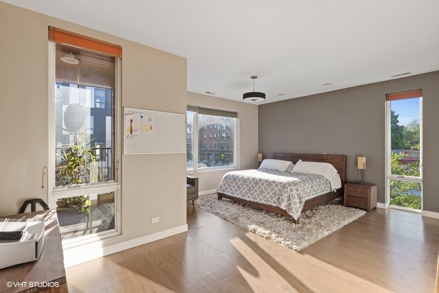 1555 N Talman Avenue Unit: 2B