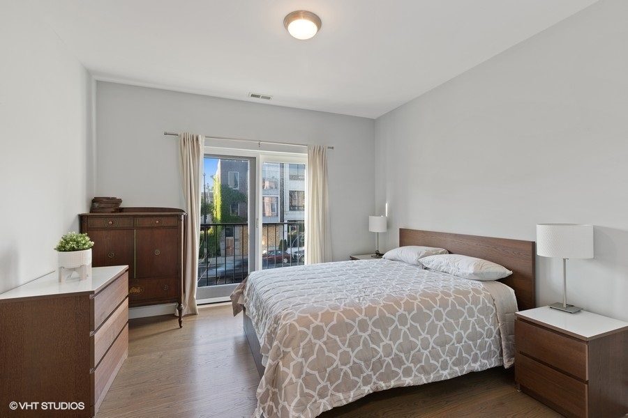 1555 N Talman Avenue Unit: 2B