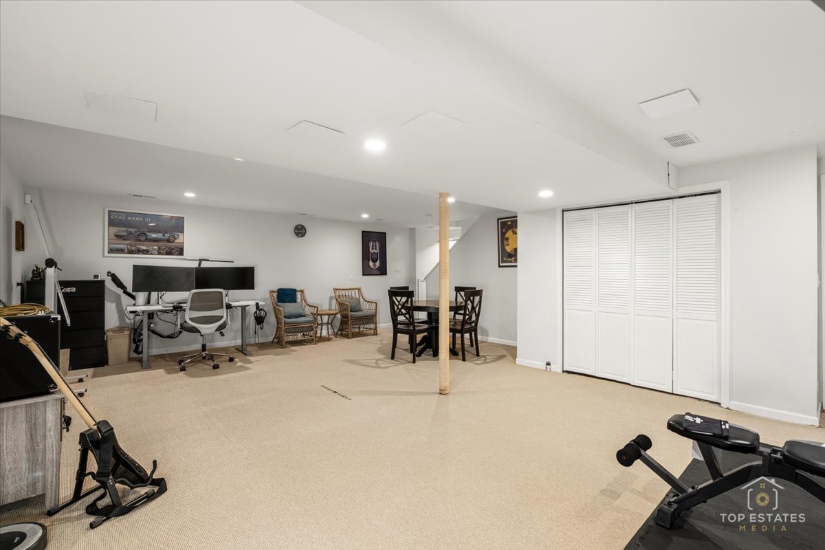 2830 Lexington Lane