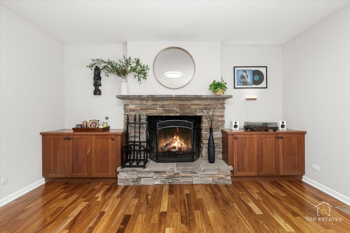 2830 Lexington Lane