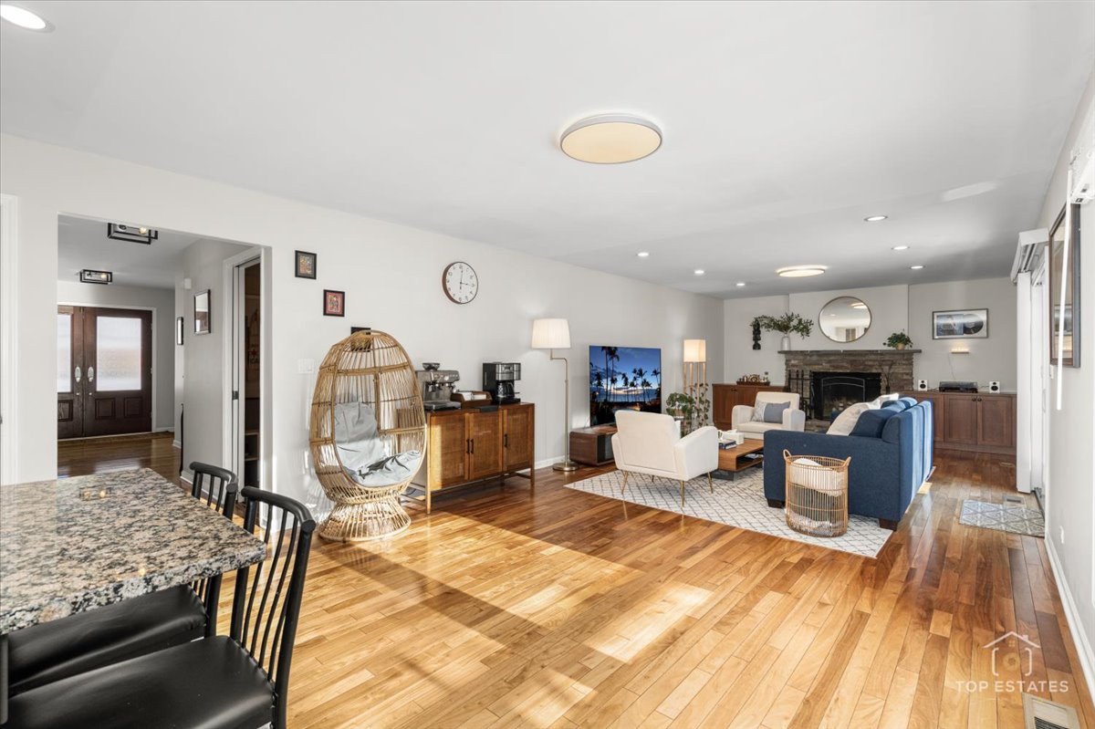2830 Lexington Lane