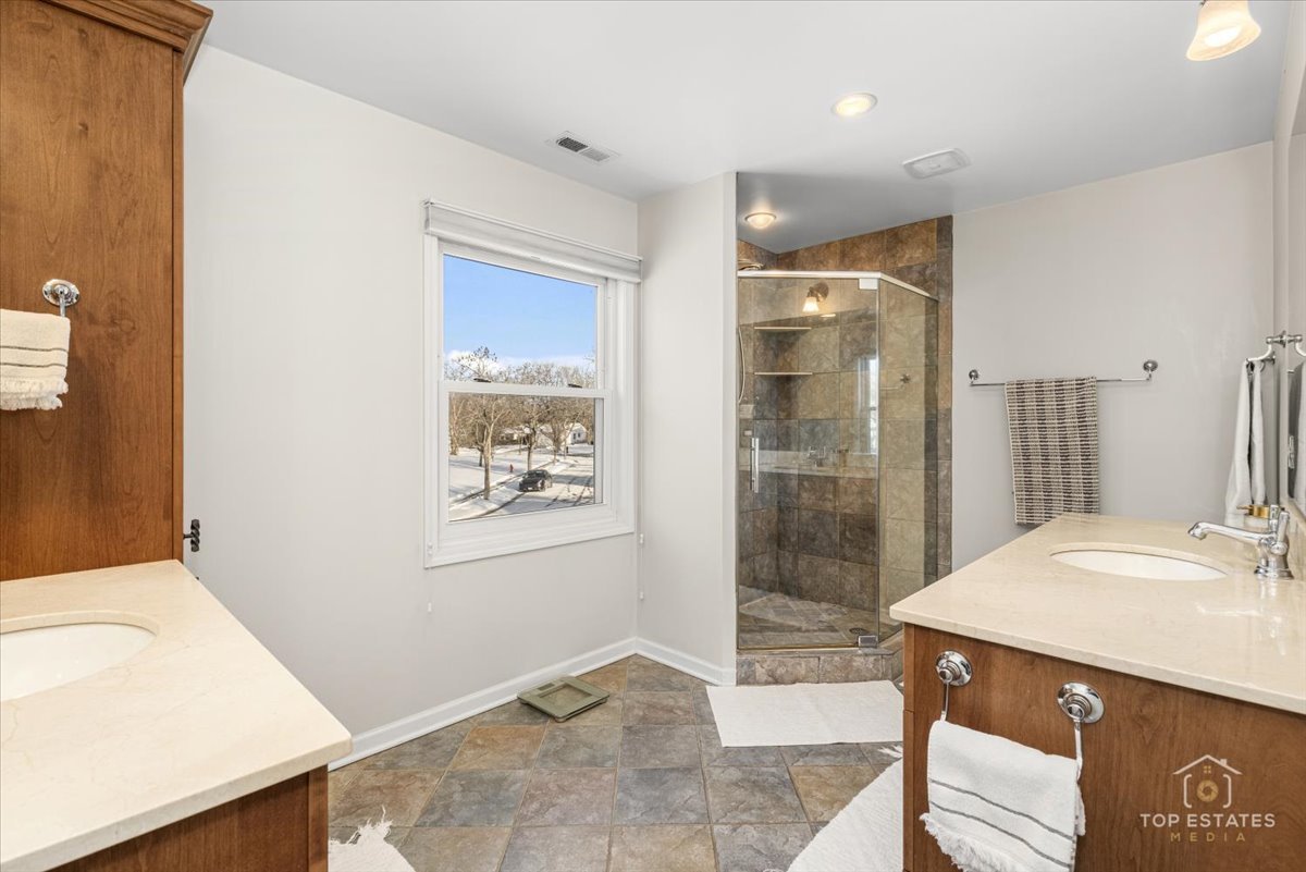 2830 Lexington Lane