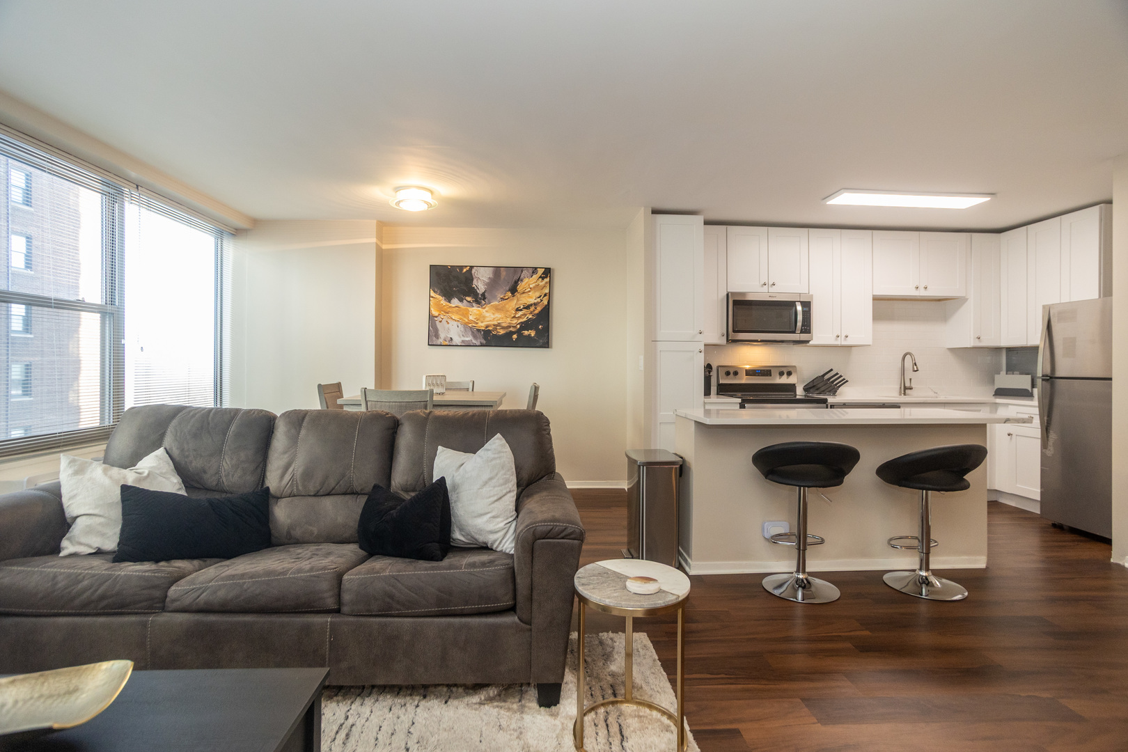 3900 N Lake Shore Drive Unit: 7G