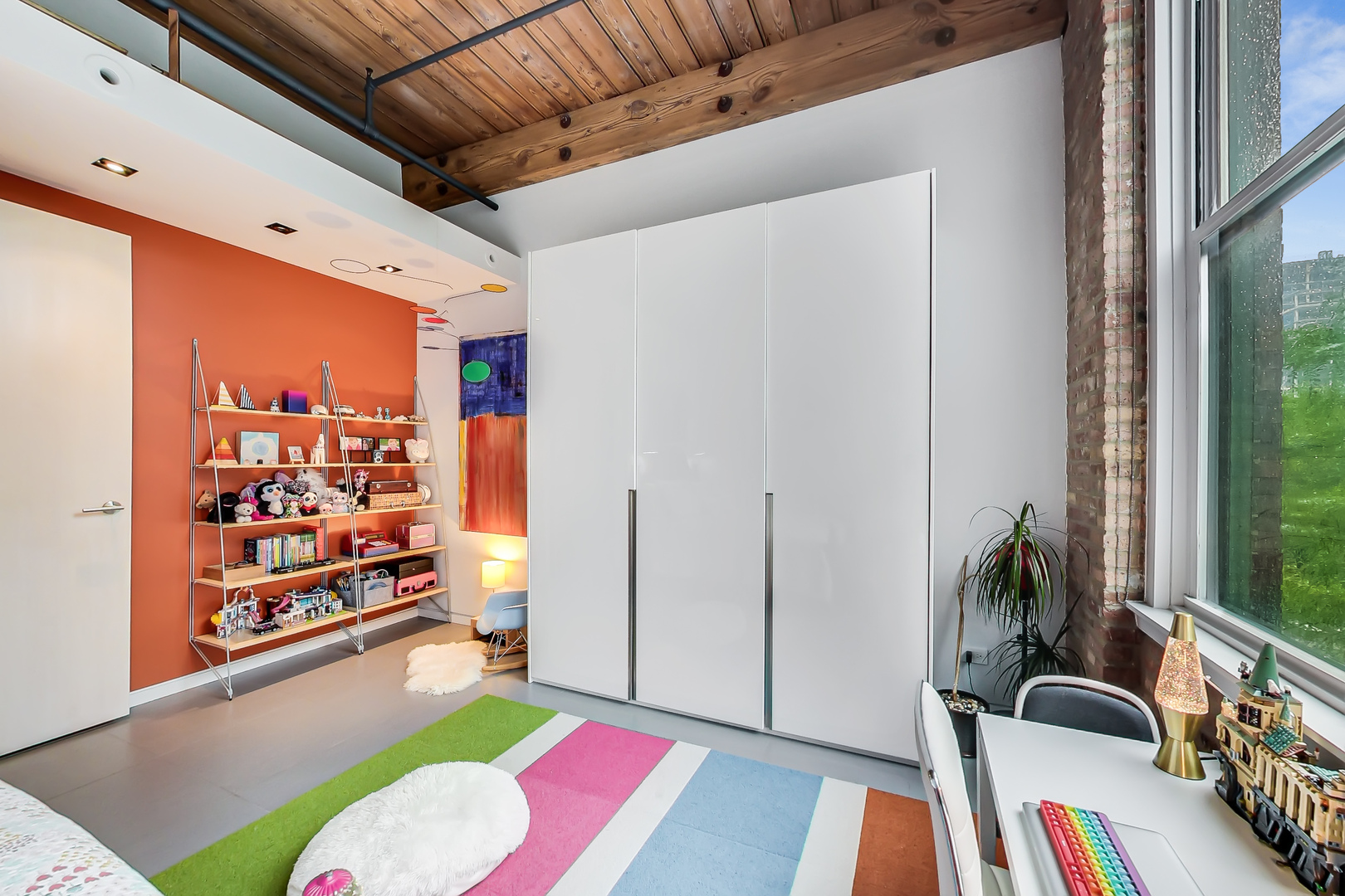 1327 W Washington Boulevard Unit: 2H