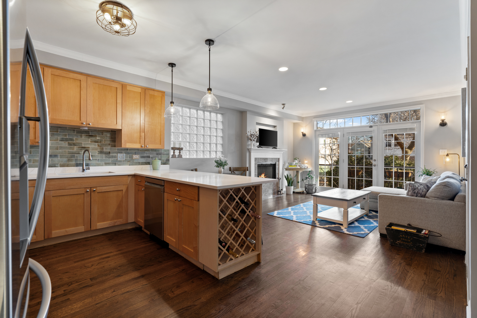 1716 N Talman Avenue Unit: 1N