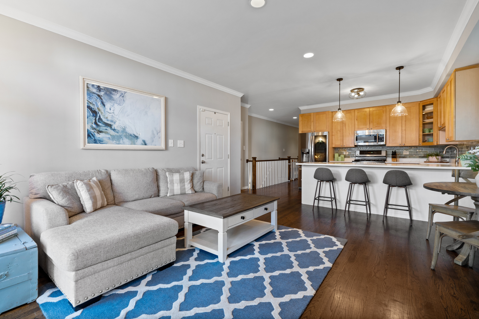 1716 N Talman Avenue Unit: 1N