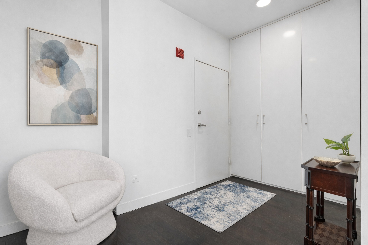 653 N Kingsbury Street Unit: 1405