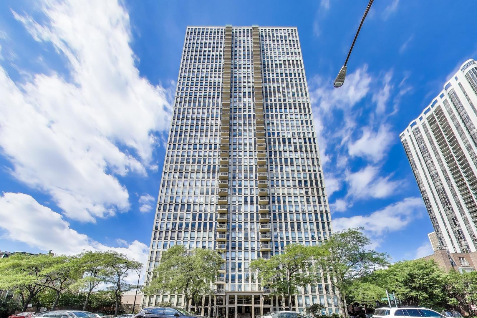 1660 N La Salle Drive Unit: 2502