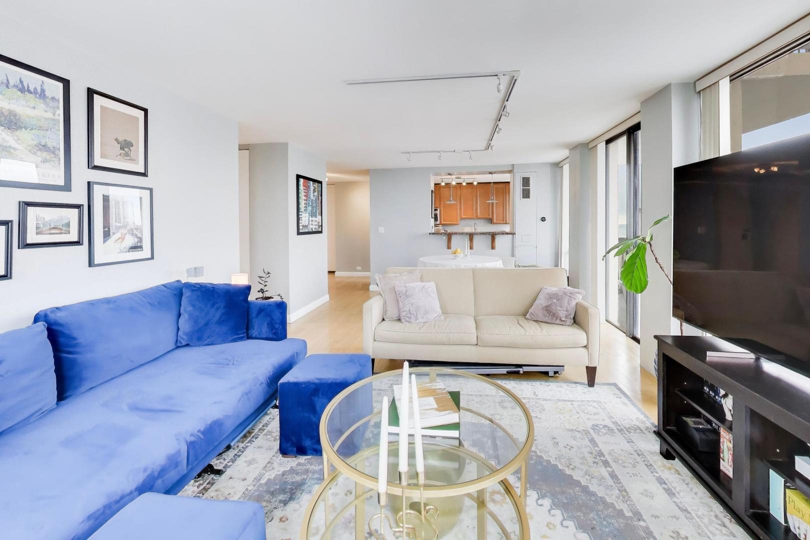 1660 N La Salle Drive Unit: 2502