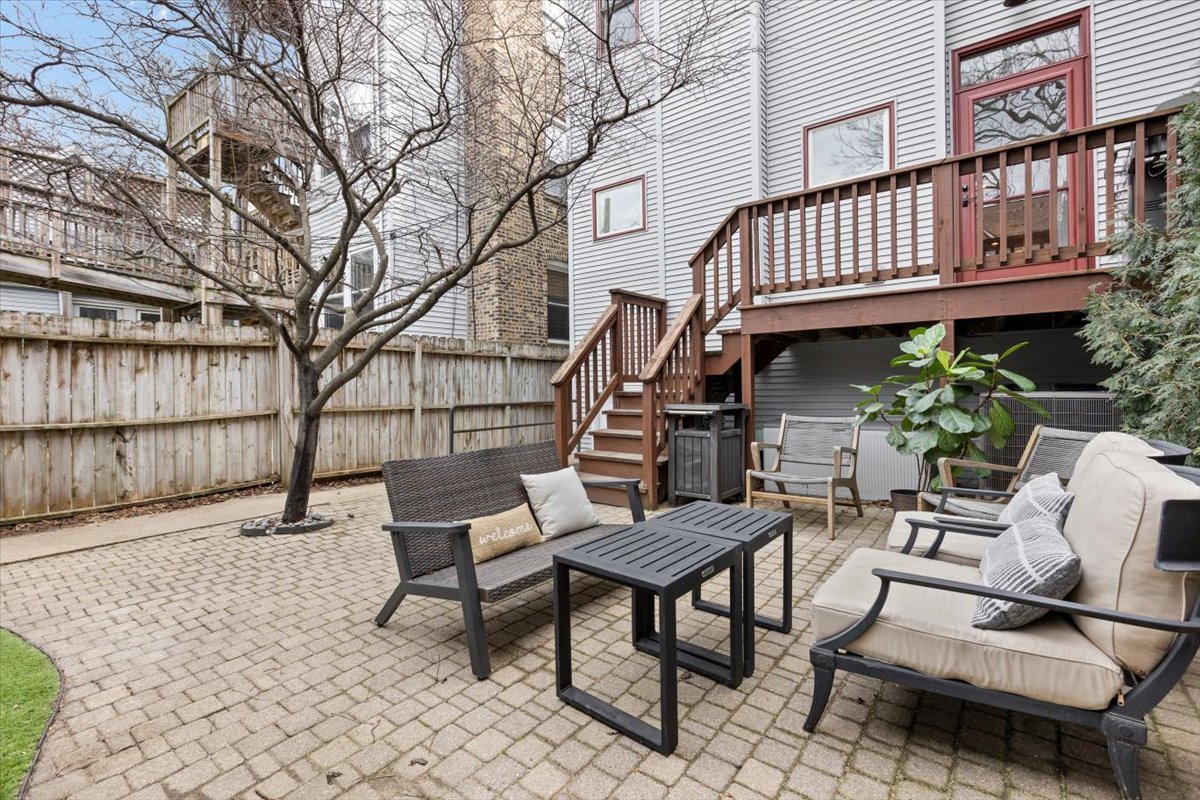 1708 W Byron Street