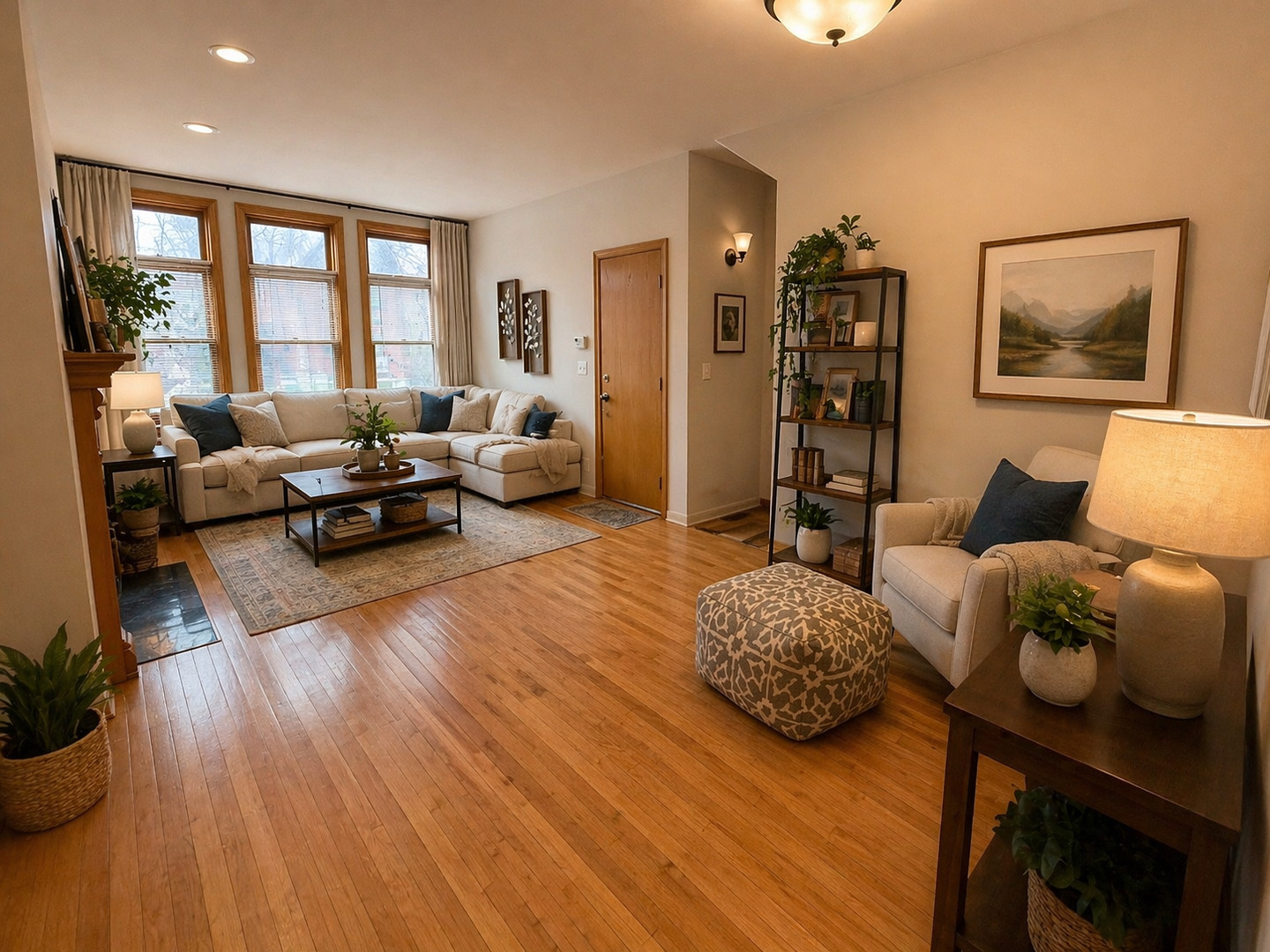 1463 N Leavitt Street Unit: 1