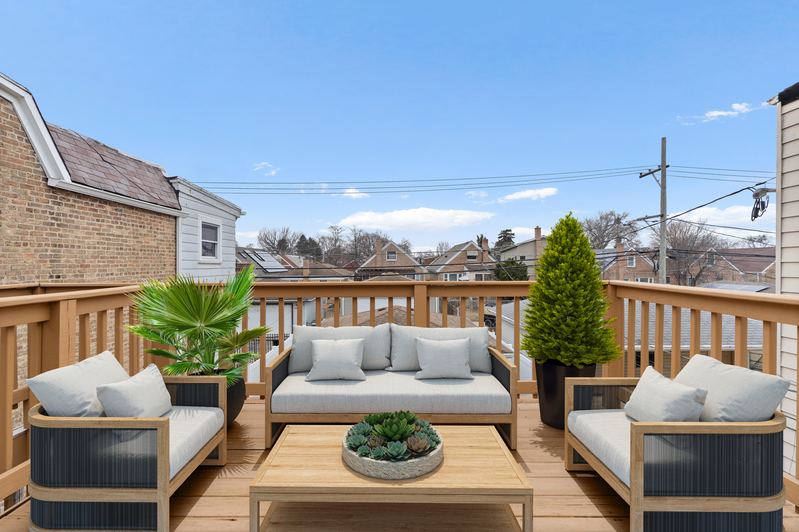 6041 W Gunnison Street