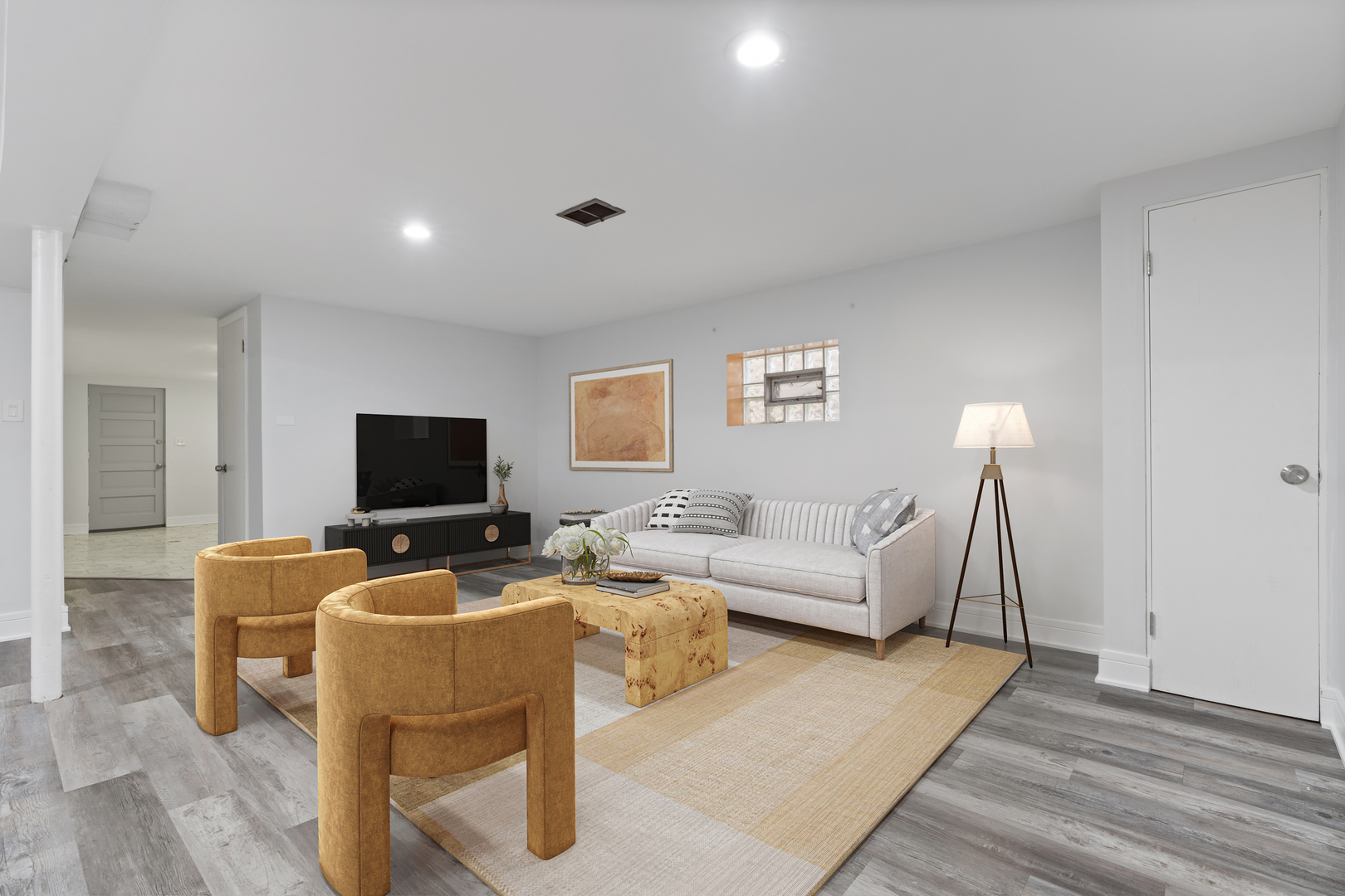 6041 W Gunnison Street