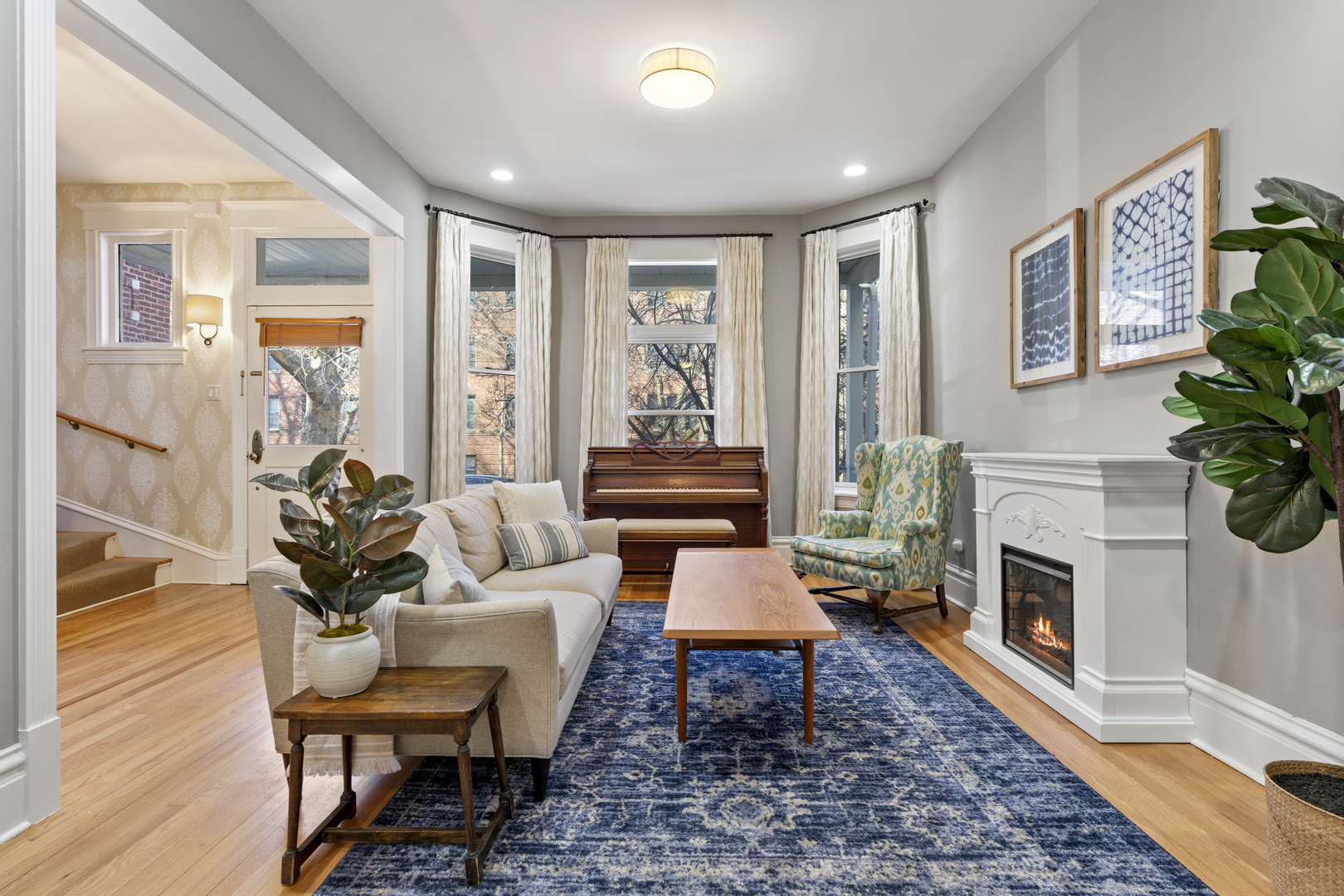 1903 W Berteau Avenue