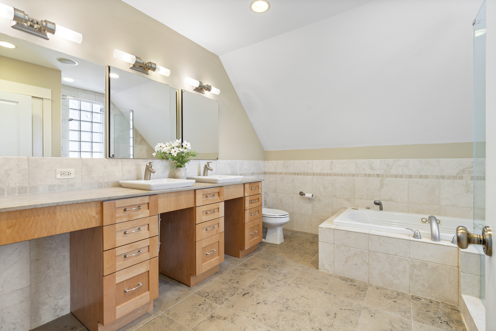 1903 W Berteau Avenue