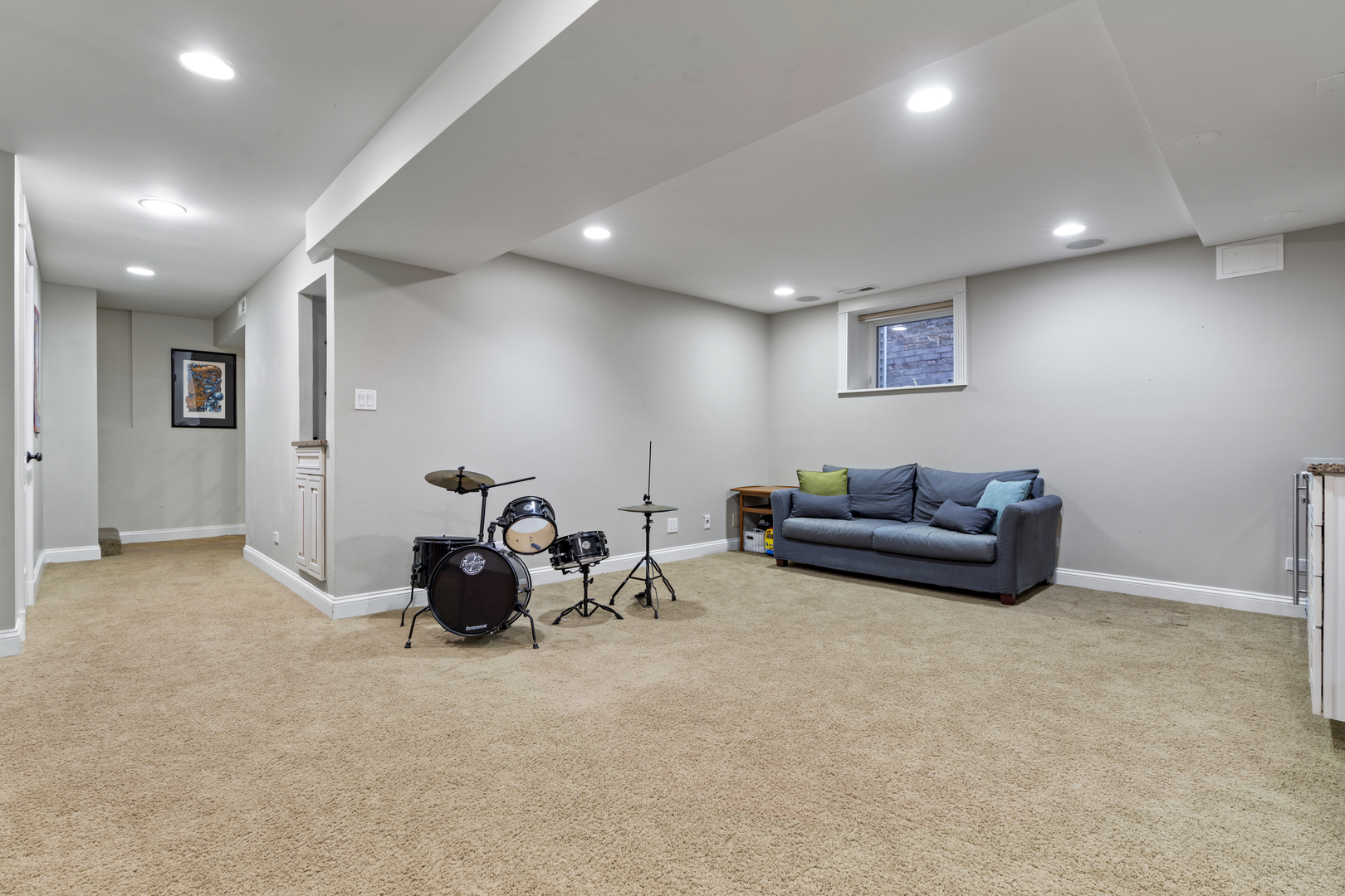 1903 W Berteau Avenue