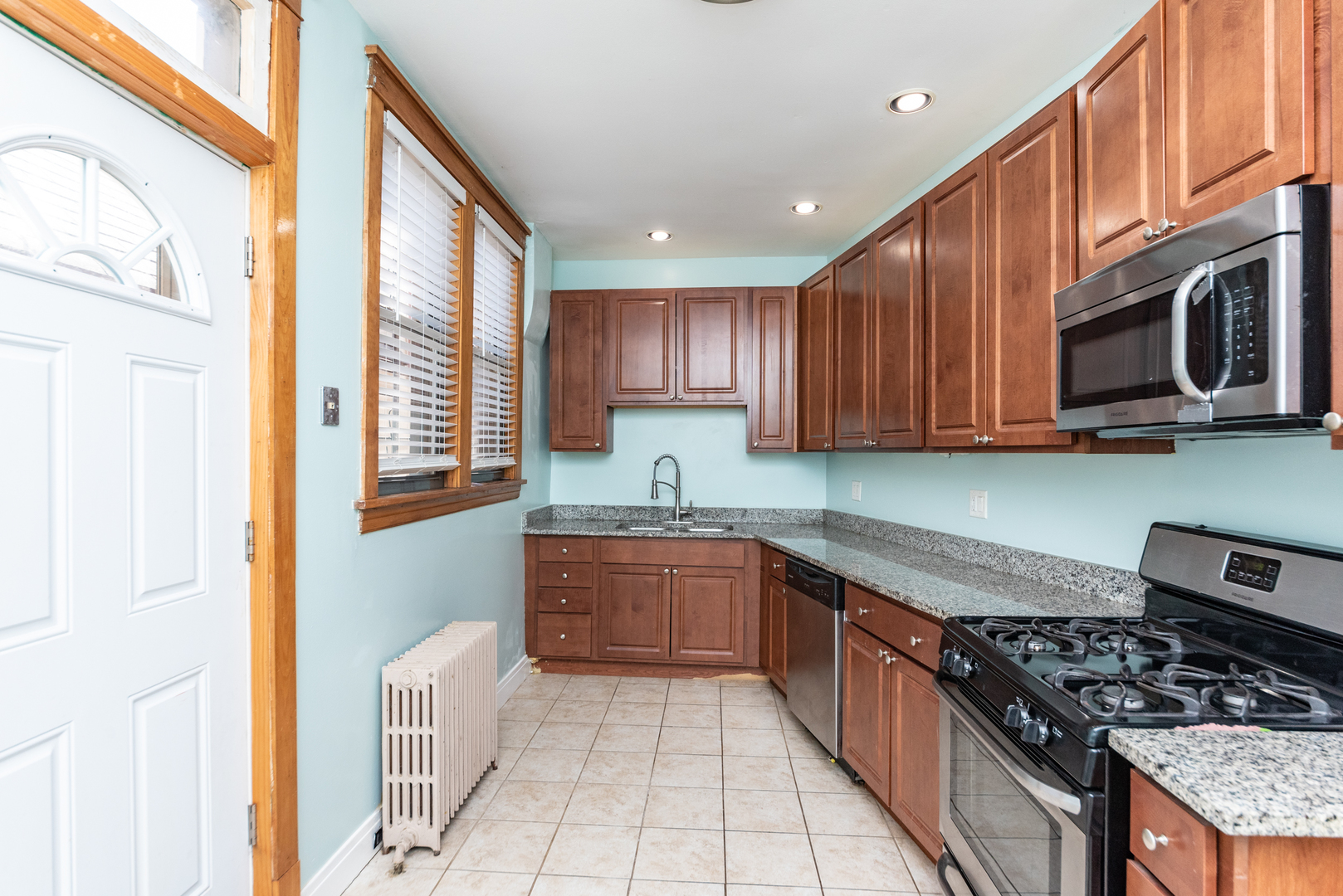 4255 N Campbell Avenue Unit: 2N