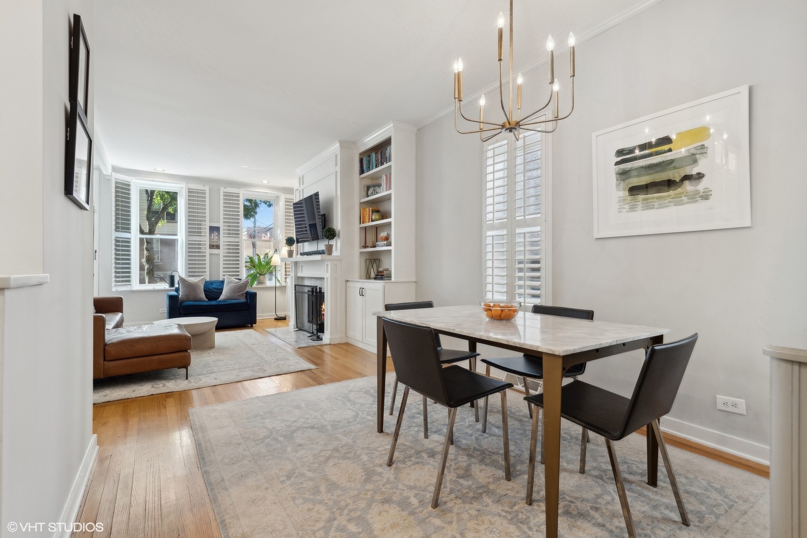 2343 N JANSSEN Avenue Unit: 1