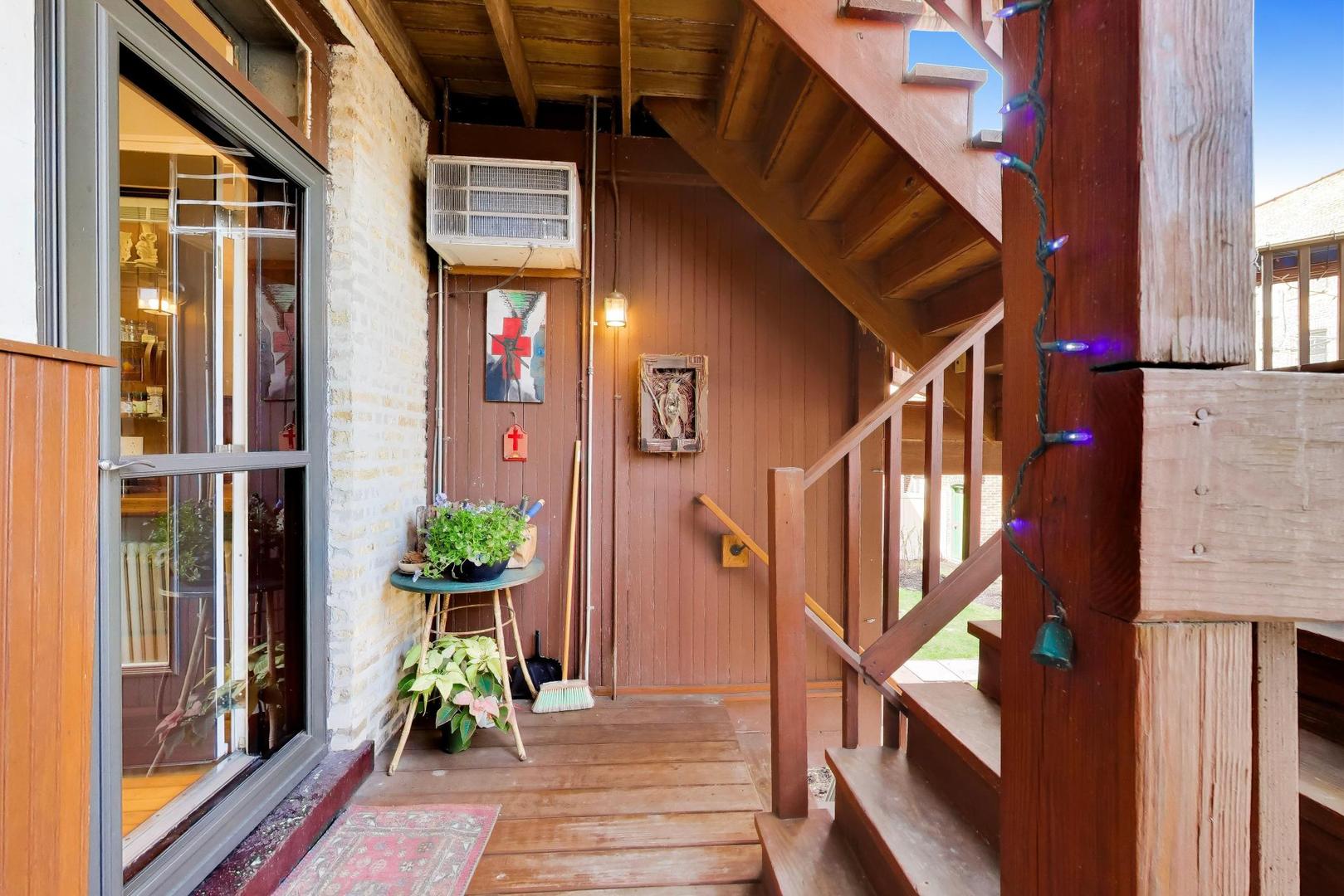 1324 W Albion Avenue Unit: 1E