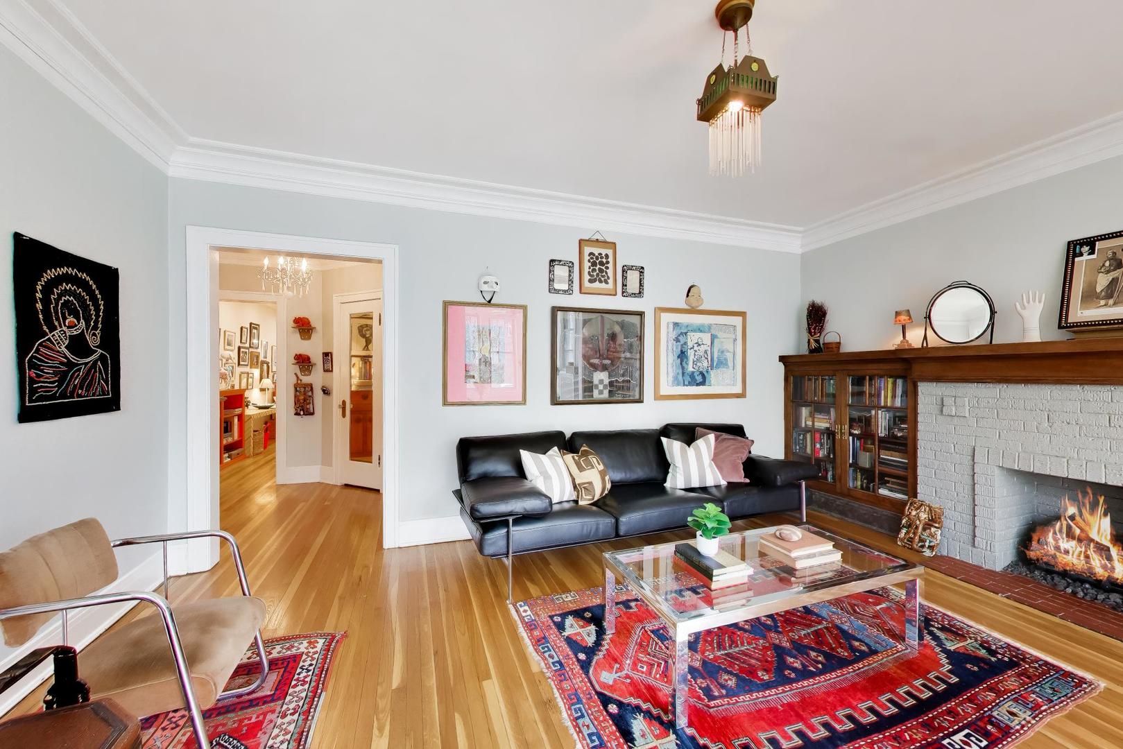 1324 W Albion Avenue Unit: 1E