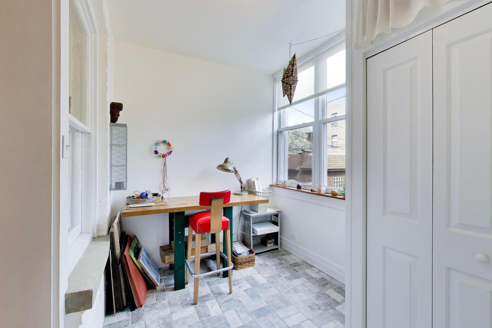 1324 W Albion Avenue Unit: 1E