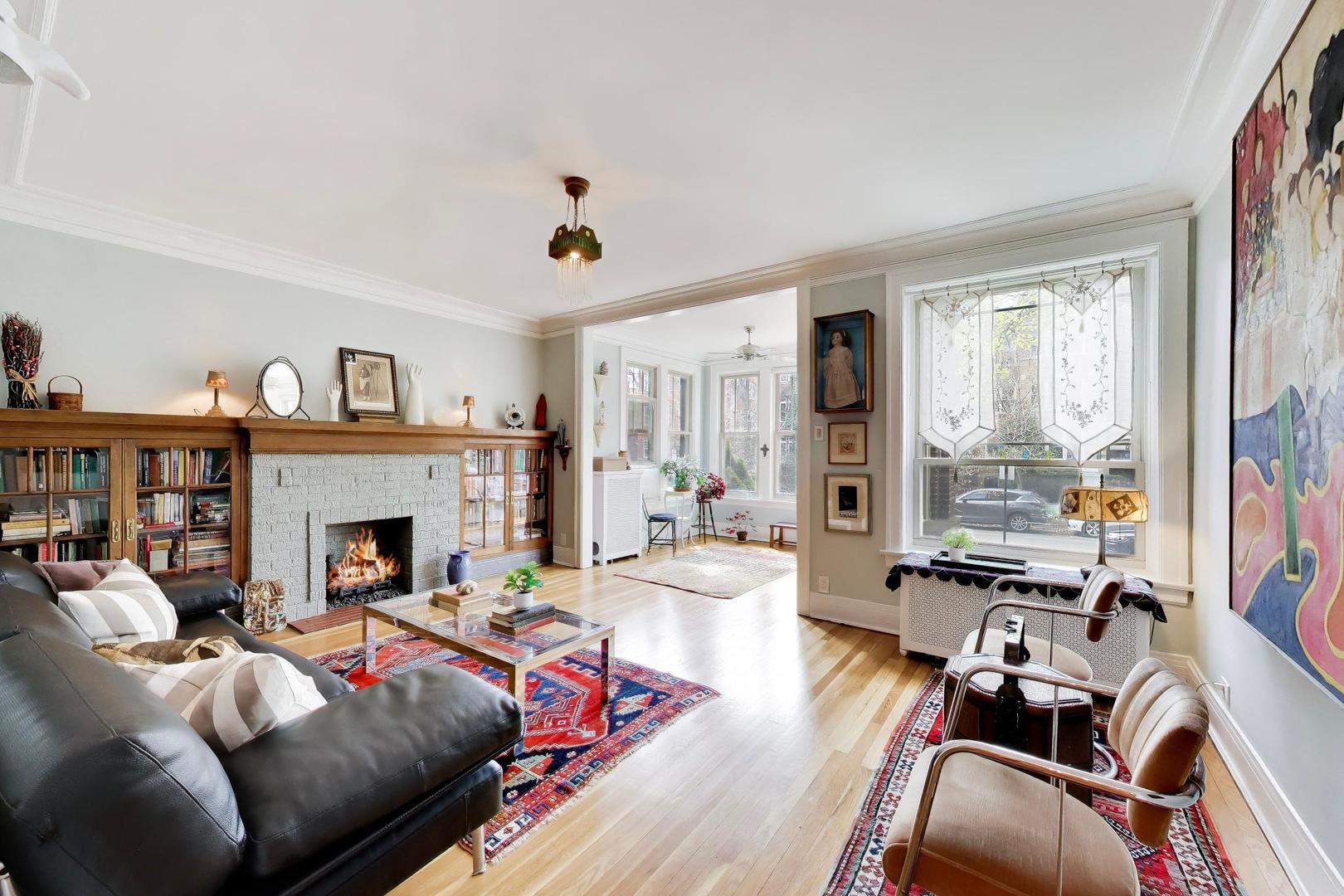 1324 W Albion Avenue Unit: 1E