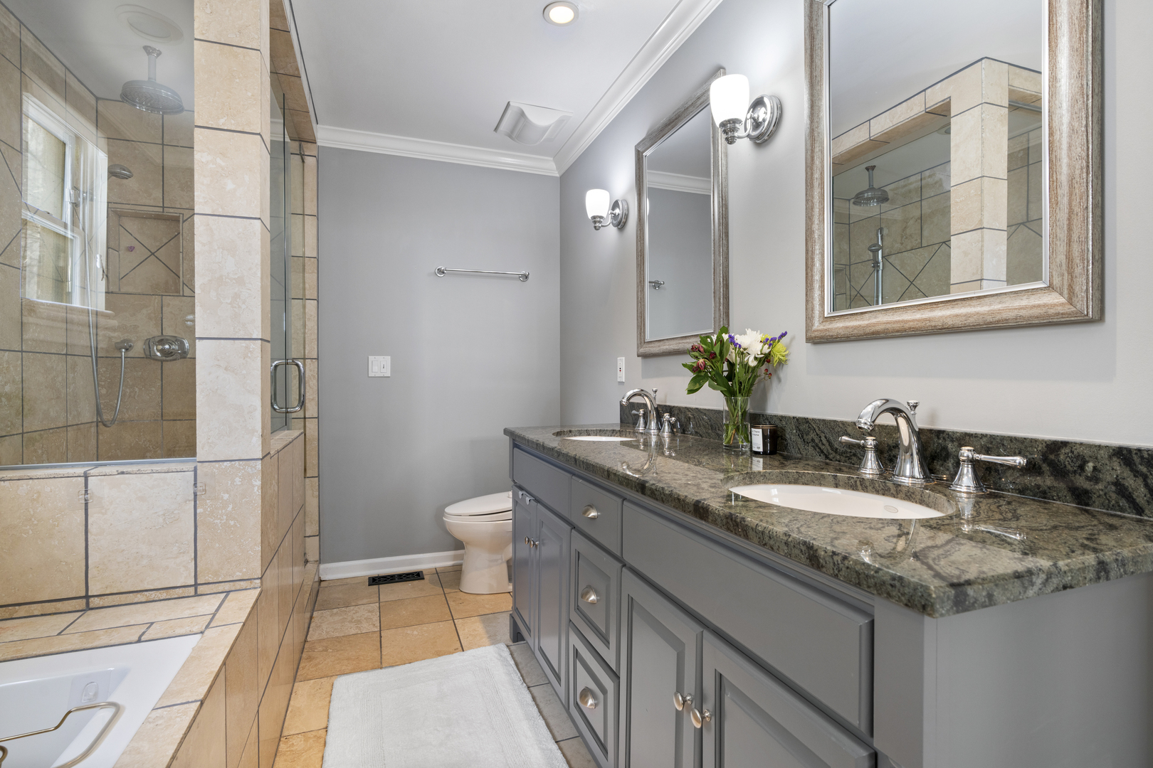 853 W Roscoe Street Unit: 1