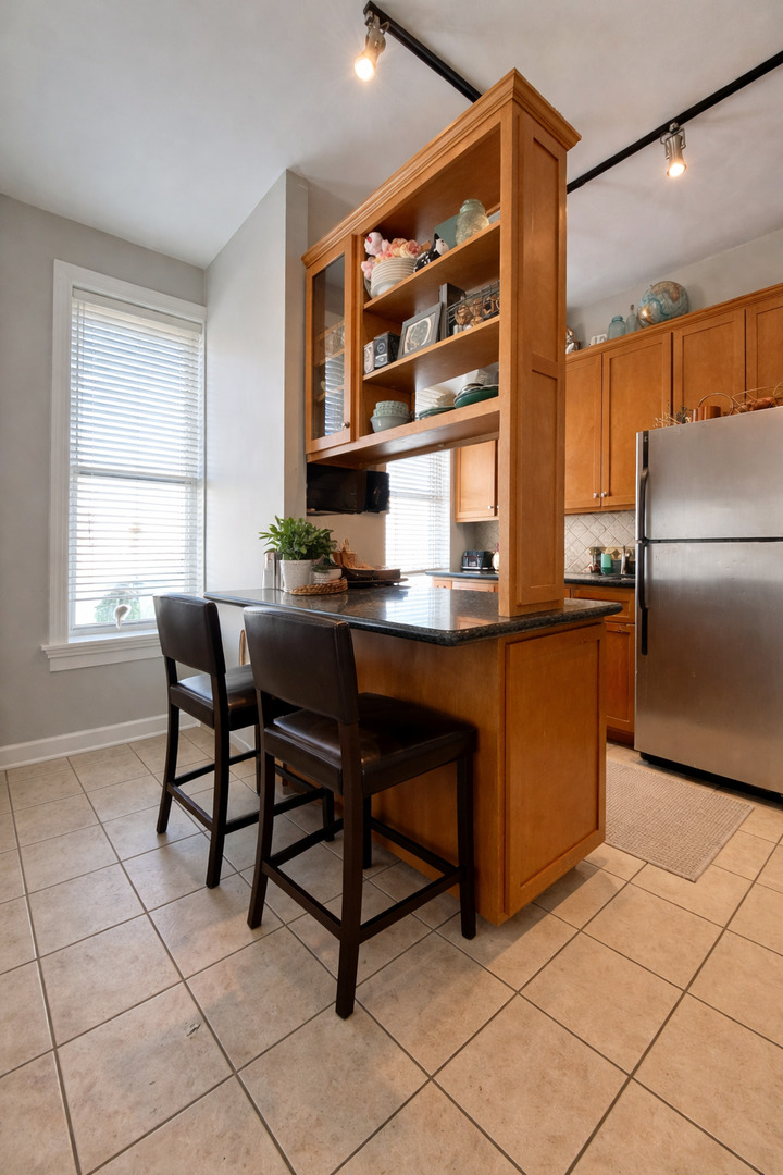 4110 N Southport Avenue Unit: 1N