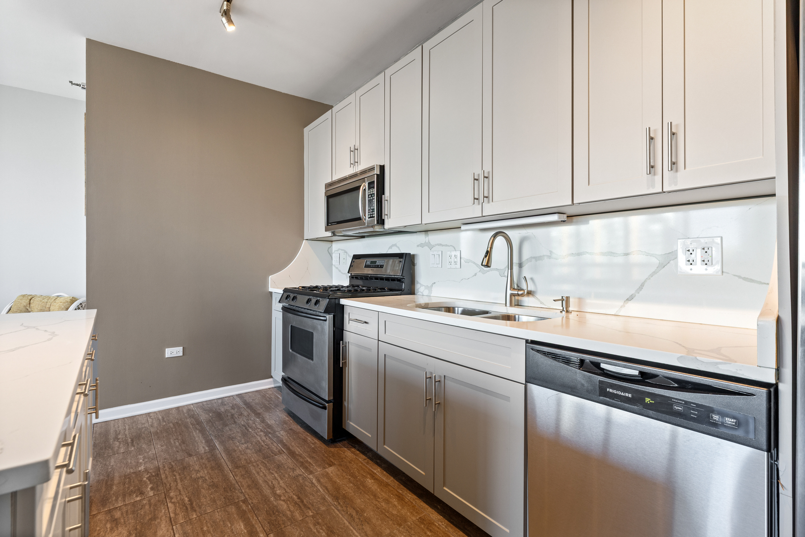 701 S Wells Street Unit: 2302