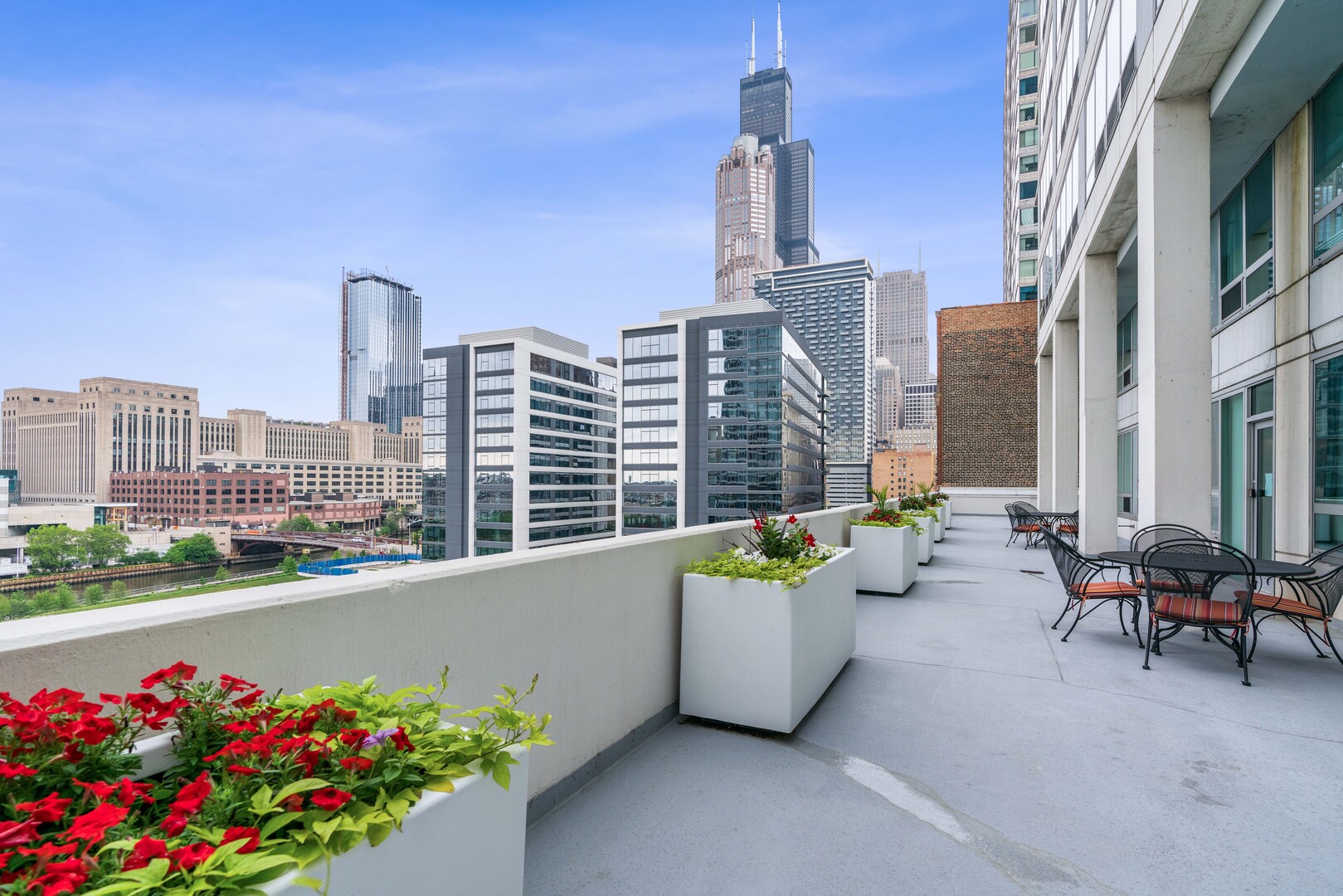 701 S Wells Street Unit: 2303