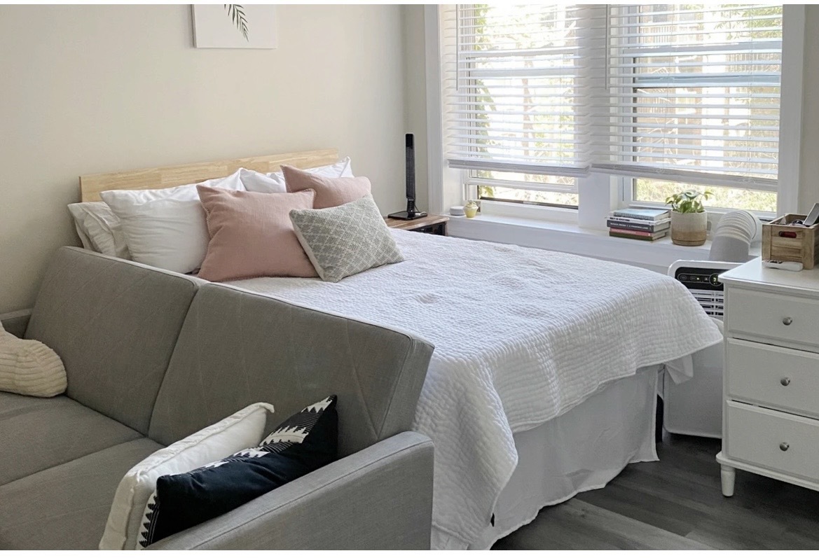 646 W Roscoe Avenue Unit: 1N